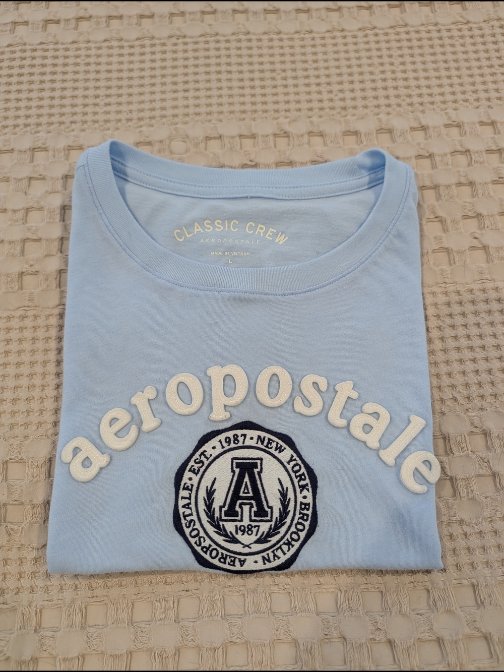 Aéropostale Classic Crew Light Blue Graphic Tee
